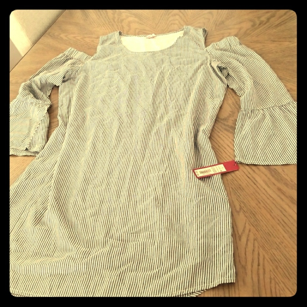 Merona shoulder cut out dress size large